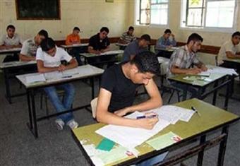 طلاب النظام الحديث بالثانوية ينهون امتحانات الدور الثاني 