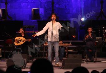 بالصور-  مظاهرة في حفل محمد محسن في محكى القلعة بعد انقطاع الكهرباء