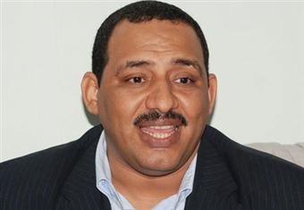 ننشر مبادرة العمدة للمصالحة.. الاعتراف بالإخوان وخروج مرسي مقابل بقاء السيسي رئيساً