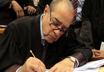 بالفيديو- فريد الديب: قد يفاجئنا مبارك بأمور حاسمة في نفي الاتهام عنه