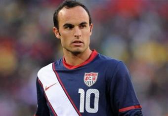 الأمريكي دونوفان يعتزل كرة القدم في نهاية الموسم