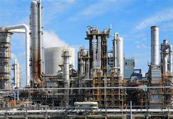 الحكومة تضحي بـ''عجلة الانتاج'' لحل أزمة الكهرباء