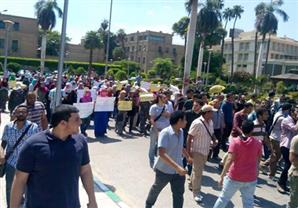 بعد قرار تجميد أنشطة الجامعات..الأنشطة مستمرة ''برة القانون''