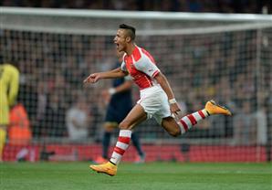 سانشيز يسجل ضربة حرة رائعة لآرسنال في كأس الرابطة