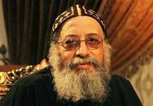 البابا يتصل بالأنبا باخوميوس من كندا.. والأخير: ''صليلي أرجع سرعة''