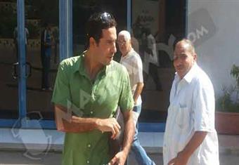 ابو تريكة في مران الأهلي لتحفيز اللاعبين قبل لقاء السوبر ''صورة''