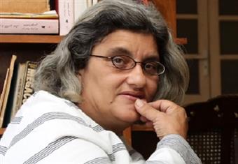 بالفيديو..ليلى سويف: ''القضاء مش نافع وسنضرب عن الطعام حتى نموت في بيوتنا''