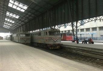 تصادم قطارين بمحطة مصر وتوقف كامل للحركة وسط أنباء عن وقوع إصابات