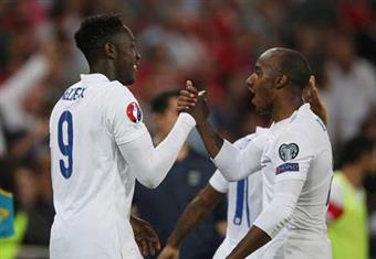 انجلترا تفوز على سويسرا بثنائية في تصفيات يورو 2016