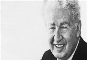 إحسان عبد القدوس... لم تطفئ الشمس سيرته