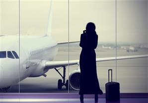 هل يجوز سفر المرأة لمنحة علمية بدون زوج أو محرم ؟