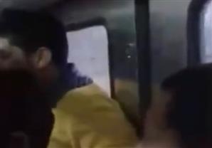 بالفيديو- المترو يسير دون إغلاق الأبواب.. "يبقى انت أكيد في مصر"