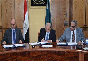 توقيع 3 اتفاقيات جديدة للبحث عن البترول والغاز