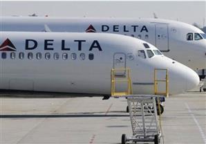 تفتيش طائرتين أمريكيتين بعد تلقي ''تهديد'' بوجود قنابل