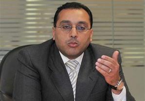 وزير الإسكان يعلن موعد الانتهاء من مشروع شبكات الصرف الصحي