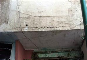 " التفتيش على أعمال البناء" يكشف سبب تصدع عقارات دمياط