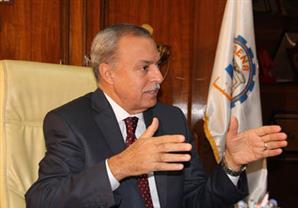 بالفيديو .. محافظ قنا: تزاحم المواطنين أمام اللجان المشكلة الوحيدة التي واجهتنا