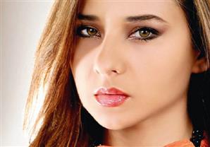 نيللي كريم تكشف عن مسلسلها الجديد بصورة