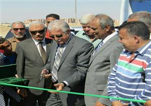 "الإسكان" و"جنوب سيناء" تفتتحان ٣ طرق جديدة ووضع حجر الأساس لـ ٦٠ منزلا بدويا