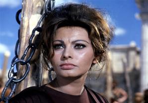 حكاية أشهر ١٢ نجماً أجنبياً حضروا مهرجان القاهرة السينمائي الدولي