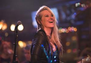 "Ricki and the flash".. متى ستتوقف ميريل ستريب عن ادهاشنا؟ 