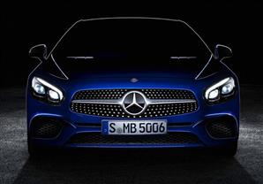 مرسيدس SL الجديدة تشرق في لوس أنجلوس 