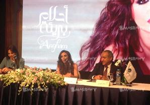  بالصور.. روتانا تحتفي بنجاح ألبوم "أحلام بريئة" لأنغام