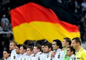 المانشافت يحاول التخلص من صدمة باريس قبل مواجهة هولندا 