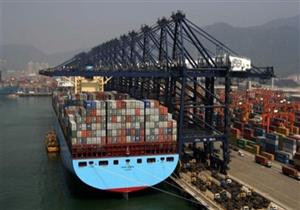 جمارك بورسعيد تفحص 12 حاوية "اكسسوارات حريمي" لتكتشف أنها ألعاب نارية