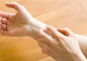 الحكة.. متى تستلزم استشارة الطبيب؟ 