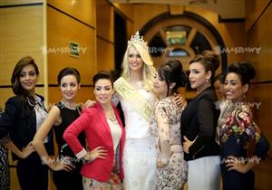 بالصور.. ملكات جمال العرب يبدأن حملة لدعم السياحة