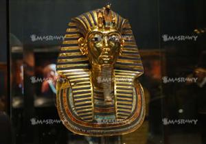 الآثار: الانتهاء من تغليف السرير الجنائزي للملك توت عنخ آمون تمهيدًا لنقله