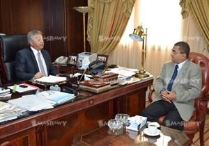 بعد أزمة انسحاب الزمالك.. وزير الرياضة يجتمع برئيس لجنة الحكام