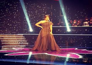شيرين تغني "ماتفوتنيش أنا وحدي" تكريمًا لمصر على مسرح The voice