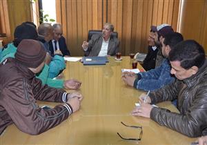 محاقظ الإسماعيلية يلتقي الصم و البكم لاحتواء الأزمة