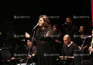 بالصور- حنان ماضي تودع 2015 مع جمهور الأوبرا