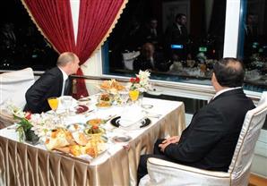 أسباب عشاء بوتين والسيسي ببرج القاهرة