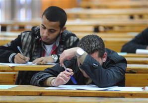 1700 طالب ثانوي بالنظام القديم يؤدون اليوم امتحان اللغة الأجنبية الأولى