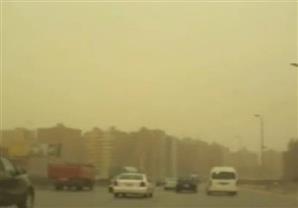 بالفيديو.. رئيس الجمعية المصرية للطب والحساسية: تجنبوا الأماكن العامة