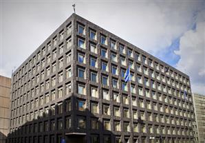 المركزي السويدي يفاجأ الأسواق بإجراءات غير تقليدية