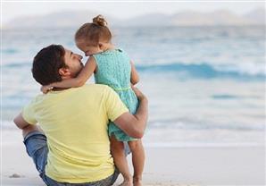 أب قرر ان يكون الحب الاول و الاخير فى حياه ابنته