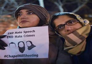 جريمة تشابل هيل: ما هو التعريف الأمريكي لجرائم الكراهية؟