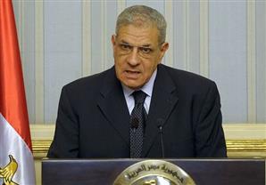 محلب يعقد اجتماعا مع 4 وزراء لمناقشة استعدادات الموسم المقبل للحج