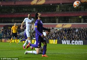 بالفيديو- تعادل ثمين يحسم صدام توتنهام بفيورنتينا بمشاركة إيجابية لصلاح