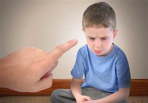 كيف تتصرف عندما يضربك طفلك؟