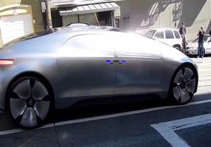 مرسيدس ''إف 015'' تسير للمرة الأولى في سان فرانسيسكو