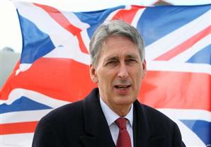 مصادر: هاموند وموجيريني لم يلقيا كلمتهما بمؤتمر شرم الشيخ لاجتماعهما مع السيسي