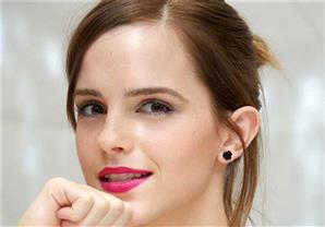 إيما واتسون بطلة فيلم ''بيوتي اند ذا بيست''