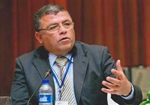 وزير الاتصالات يدعو مدينة زويل لإقامة صناعة محلية تغزو العالم''