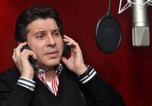 ‫‏هاني شاكر ينشر صورة نادرة له بالزي العسكري احتفالاً بـ''سلام سلاح'' 